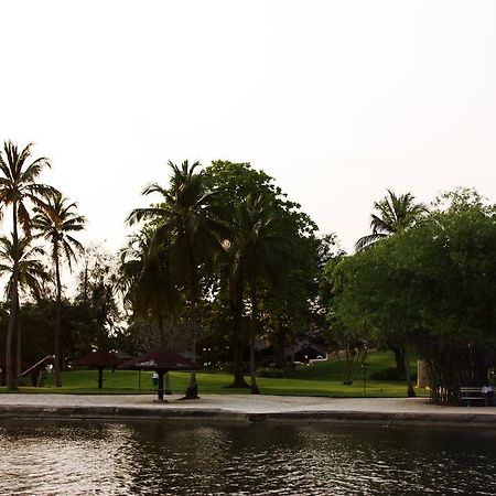 אבידג'אן Heden Golf Hotel מראה חיצוני תמונה